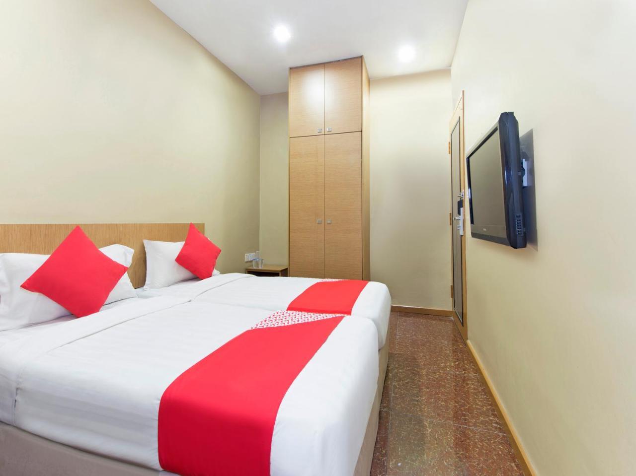 Oyo 422 Hotel Reno Kuala Lumpur Exterior photo