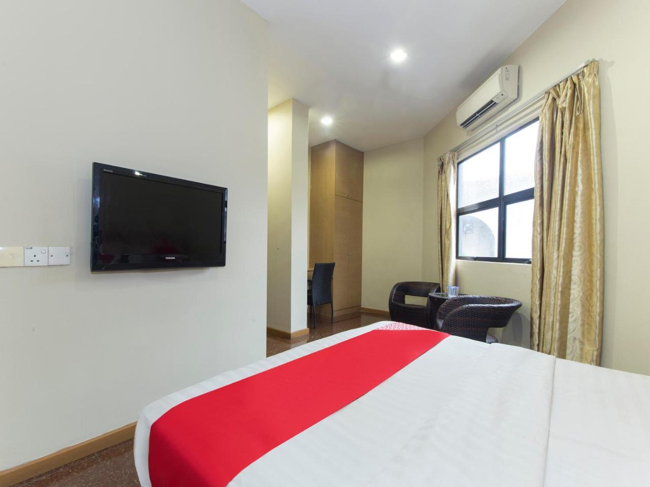 Oyo 422 Hotel Reno Kuala Lumpur Exterior photo