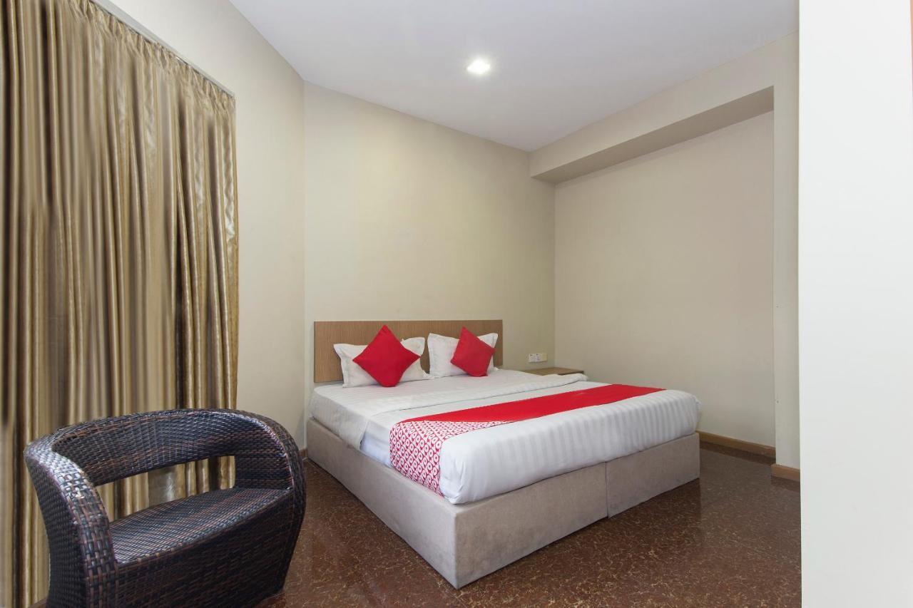 Oyo 422 Hotel Reno Kuala Lumpur Exterior photo