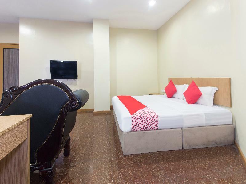 Oyo 422 Hotel Reno Kuala Lumpur Exterior photo